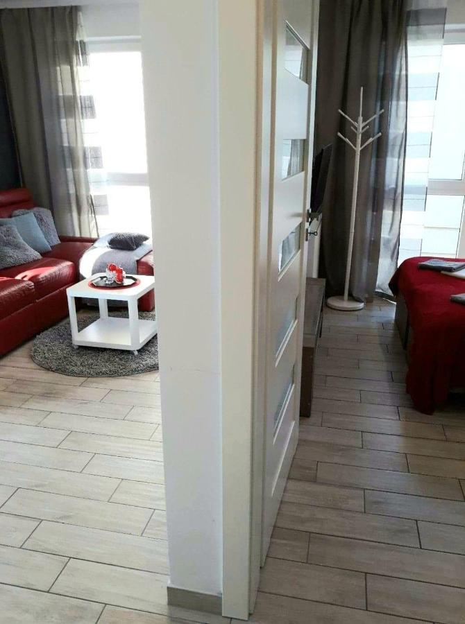 דירות מיילנו Apartament Red Mielno מראה חיצוני תמונה