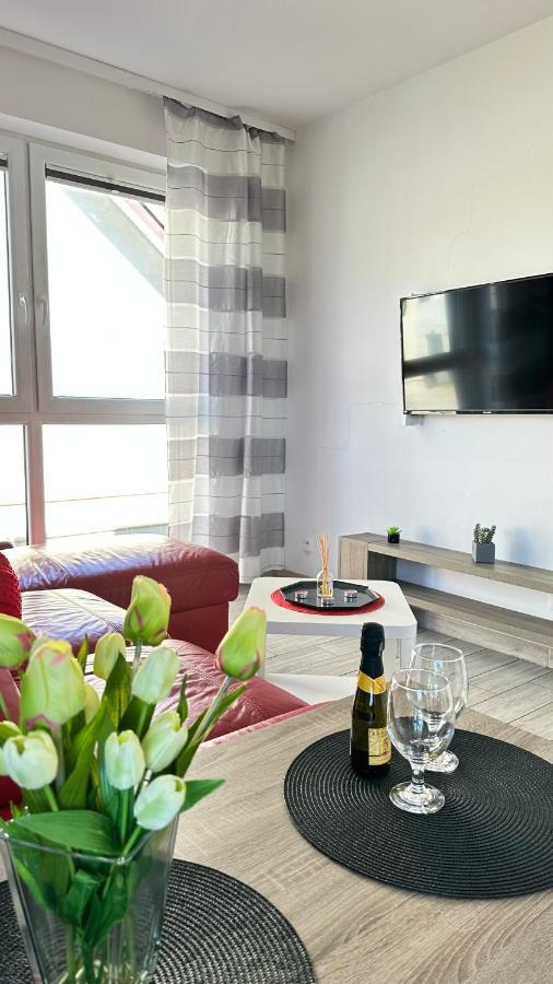 דירות מיילנו Apartament Red Mielno מראה חיצוני תמונה